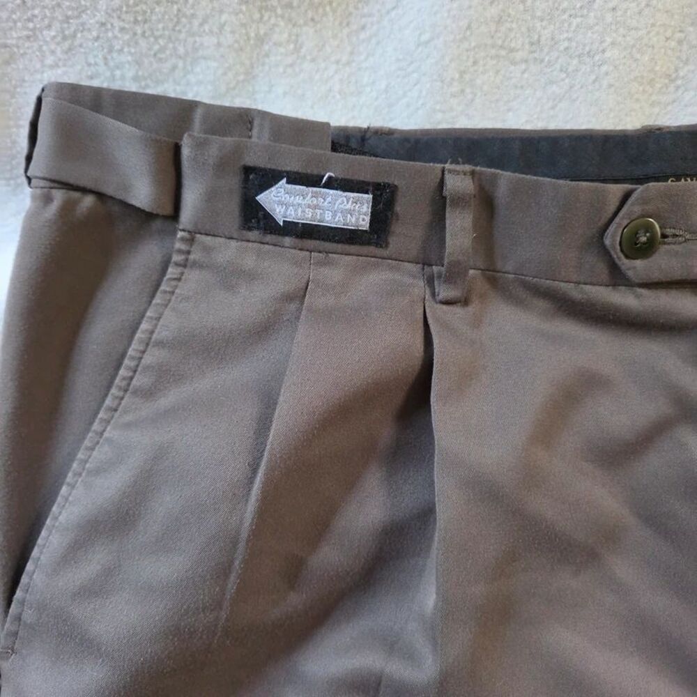 Savane Mens Comfort Plus Dress Pants 38x30 Sage Pleated Cuffed Stretch Waist - Picture 2 of 9
